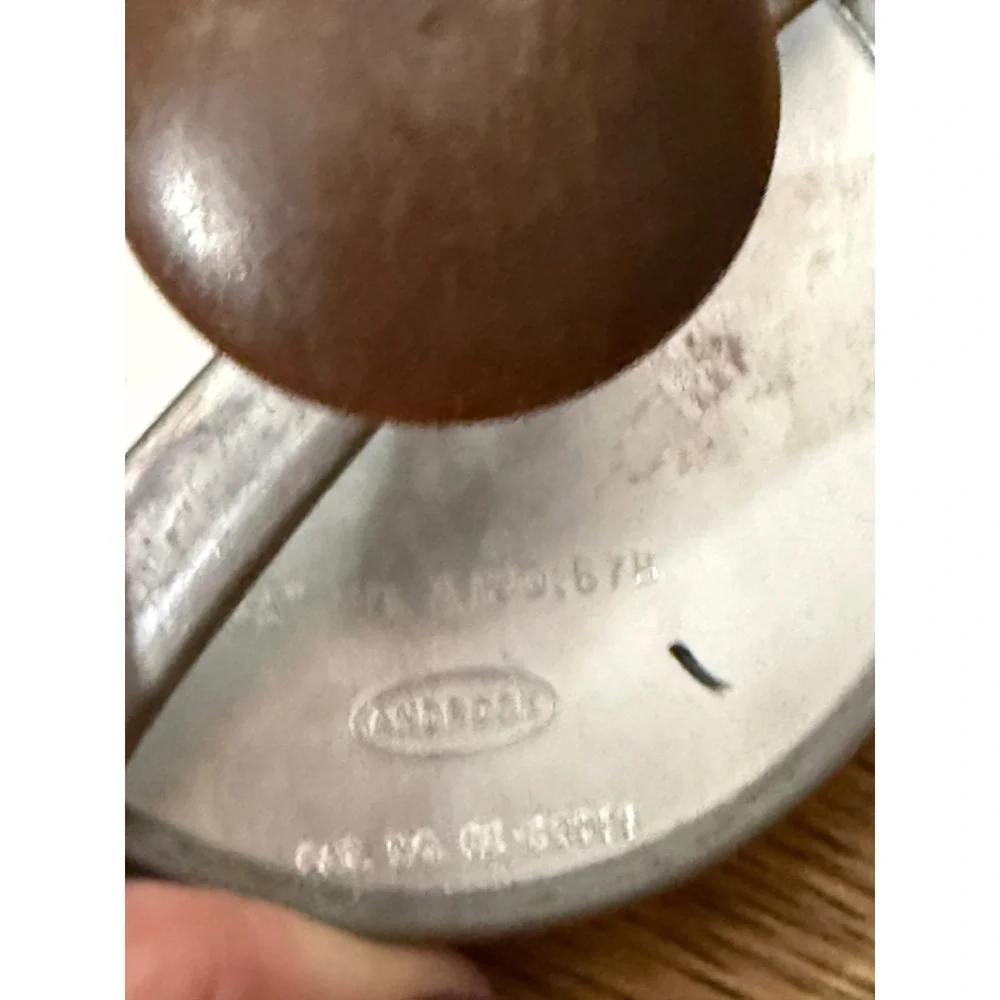 Vintage Androck‎ Aluminum Hamburger Press Wood Knob Spring Loaded 63-2331 MCM